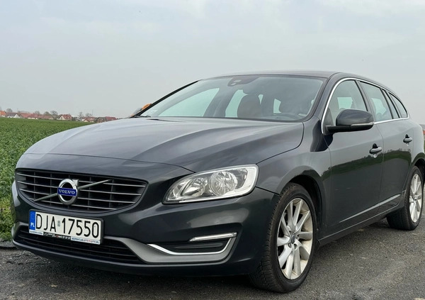 Volvo V60 cena 44444 przebieg: 250500, rok produkcji 2014 z Jawor małe 154